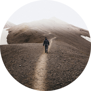 Langer Pfad_Psychotherapie Langer steiniger Weg Illu Psychologische Beratung