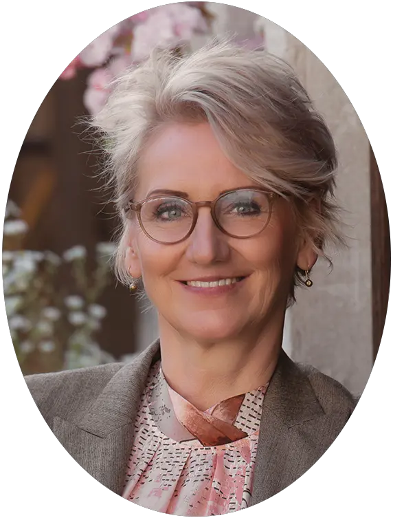 Marion Weise-Rühlmann Marion Weise Rühlmann Portrait gespiegelt